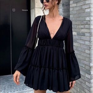 Super cute dress!! Like brand new!